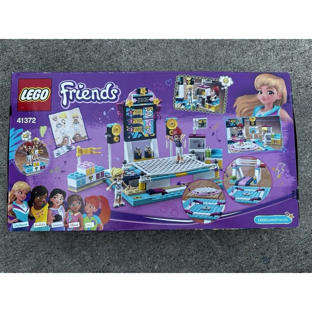 Lego #41372 Friends Stephanie's Gymnastics Show 241 pcs Retired New Sealed Box